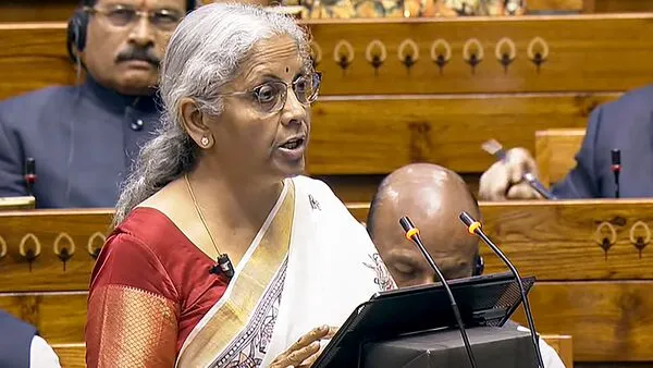 PM Increases Farmer Credit Card Limit to ₹5 Lakh and Announces Interest-Free Loans