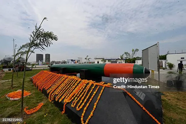 Defence Minister Rajnath Singh Inaugurates Nausena Shaurya Vatika in Lucknow