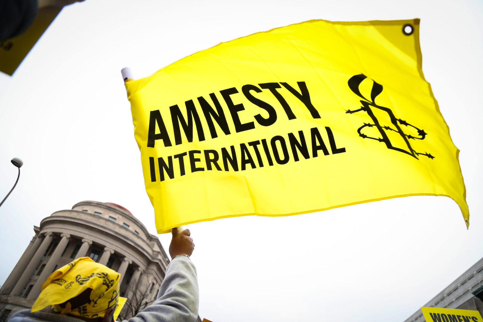 Amnesty labels Isreal an 'apartheid state'