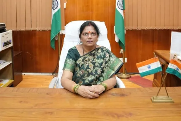 वर्षा अशोक अगलावे भूवैज्ञानिक सर्वेक्षण भारत (GSI) की पहली महिला महानिदेशक नियुक्त हुईं।