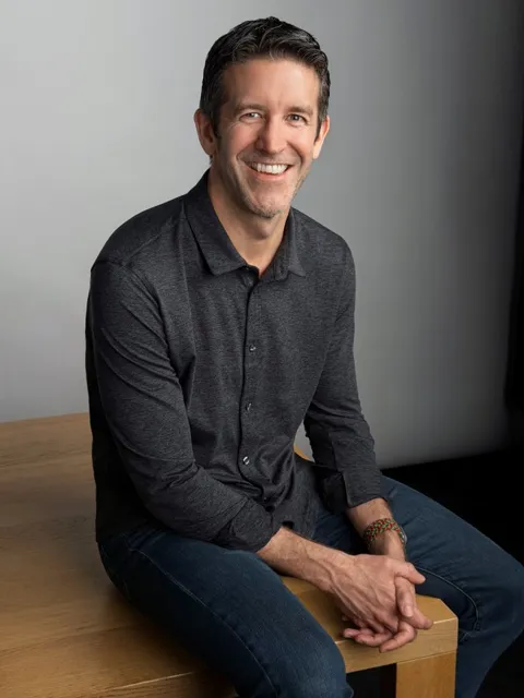 John Ternus to Succeed Tim Cook as Apple CEO Starting September 2026