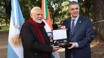 अर्जेंटीना यात्रा में पीएम मोदी को 'ब्यूनस आयर्स की चाबी' मिली