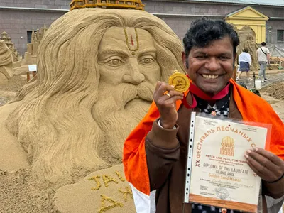 Sudarsan Pattnaik Wins Golden Sand Master Award in Russia